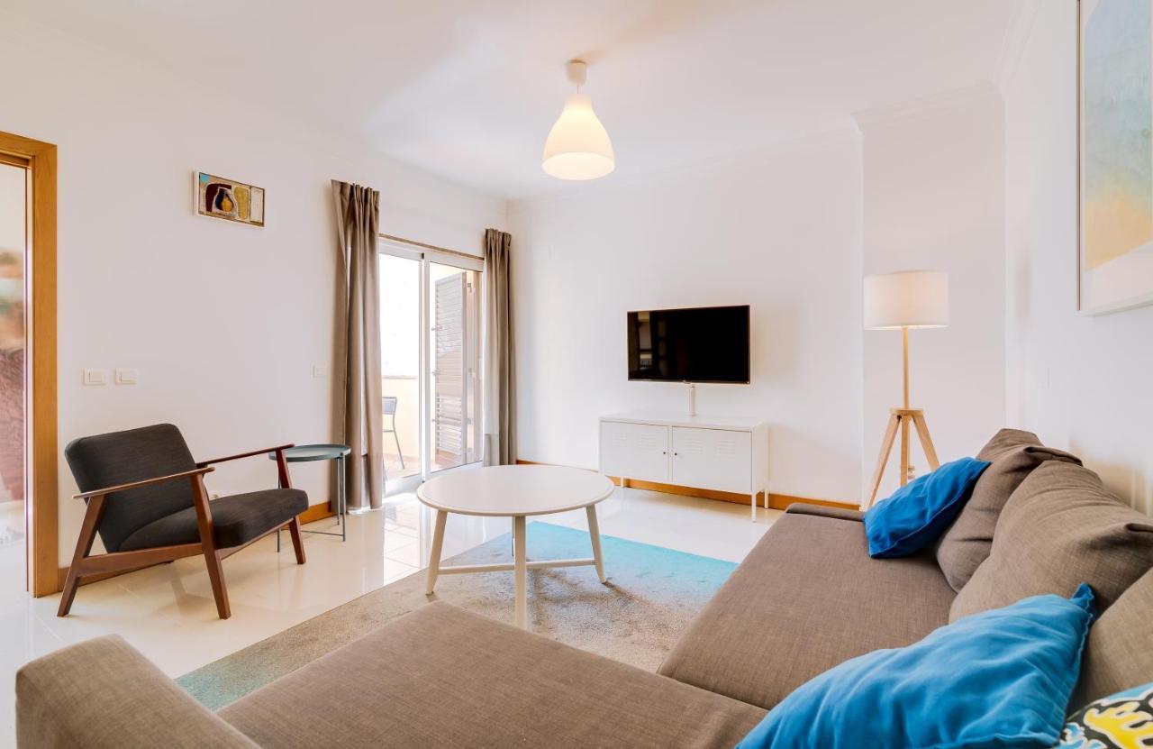 Al- Apartamentos Novos Vista Mar クアルテイラ エクステリア 写真
