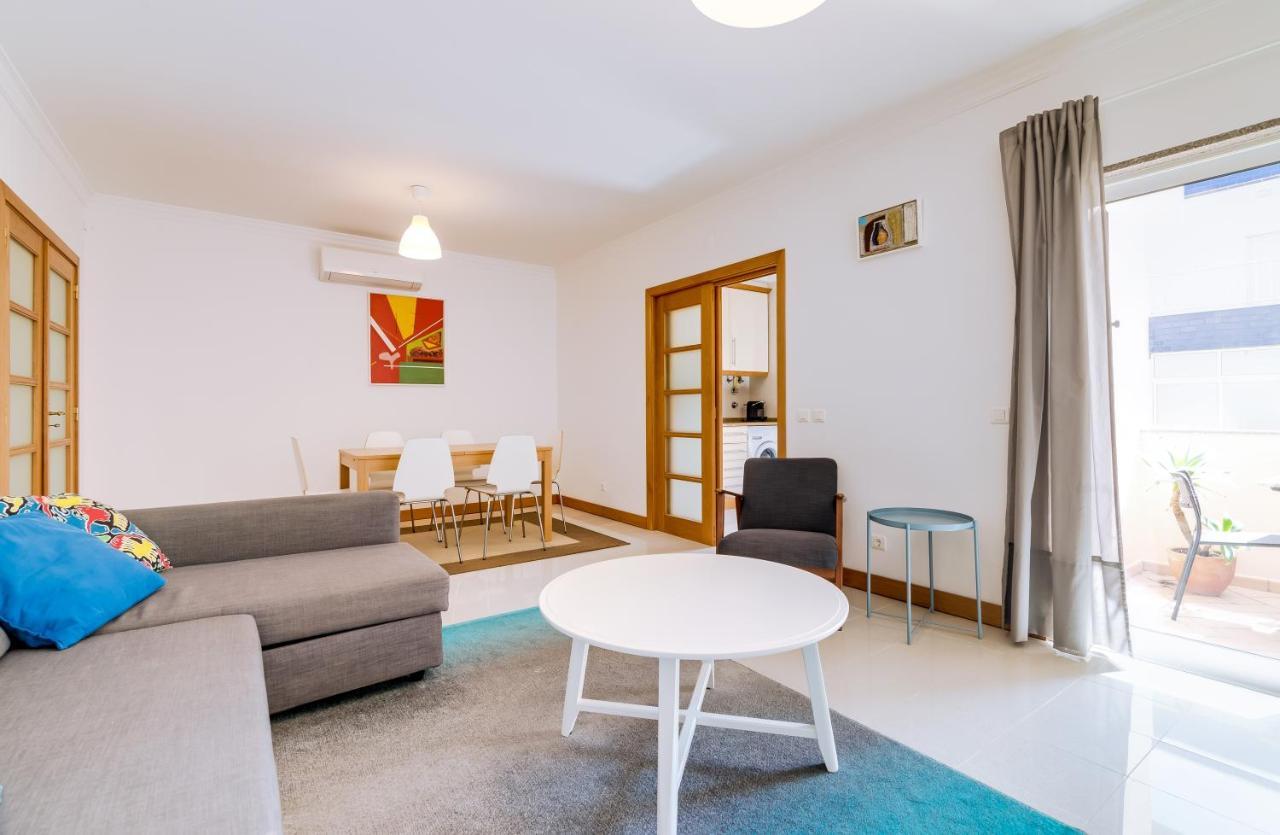 Al- Apartamentos Novos Vista Mar クアルテイラ エクステリア 写真
