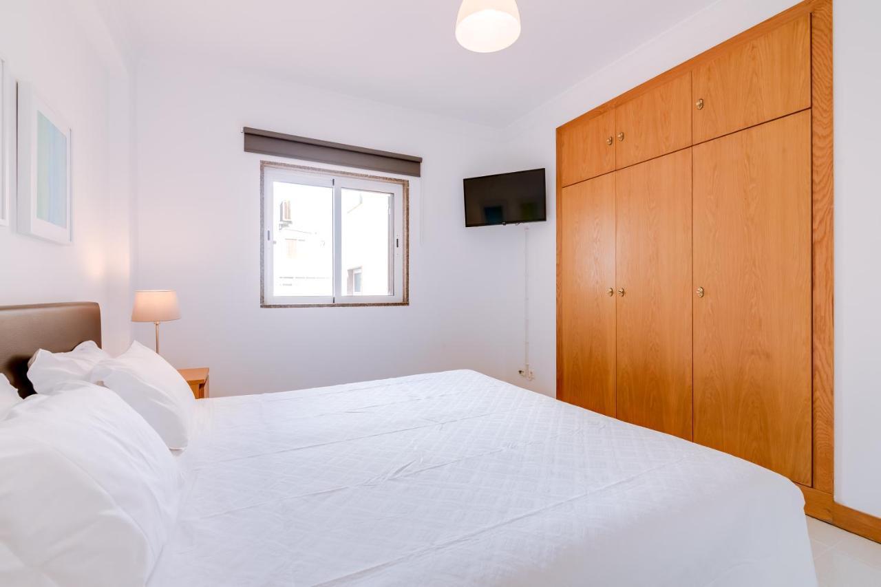 Al- Apartamentos Novos Vista Mar クアルテイラ エクステリア 写真
